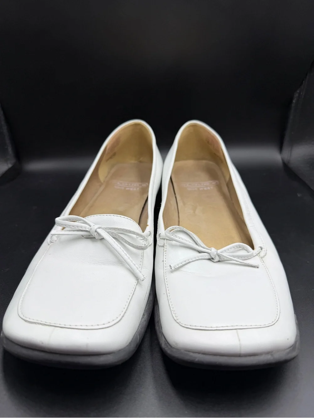 Cloud Nine West Women’s White Leather Bow Loafers
